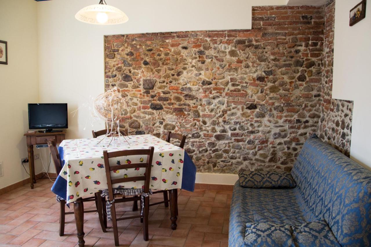 Room In Farmhouse - Apartment In Farmhouse Casolare Dei Fiori Chiesina Uzzanese Exteriör bild